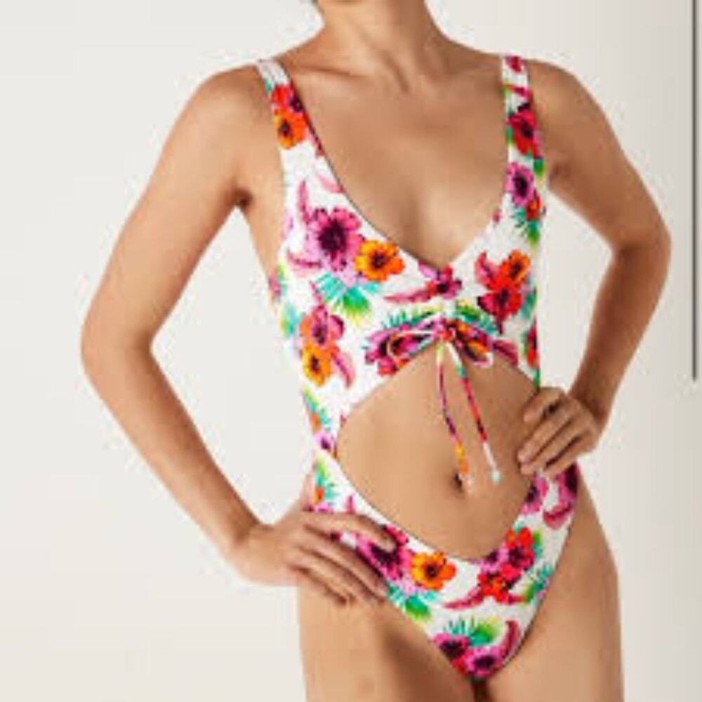 Pink Victoria's Secret Hibiscus Floral Cut Out One Piece Swimsuit Size Small NWT